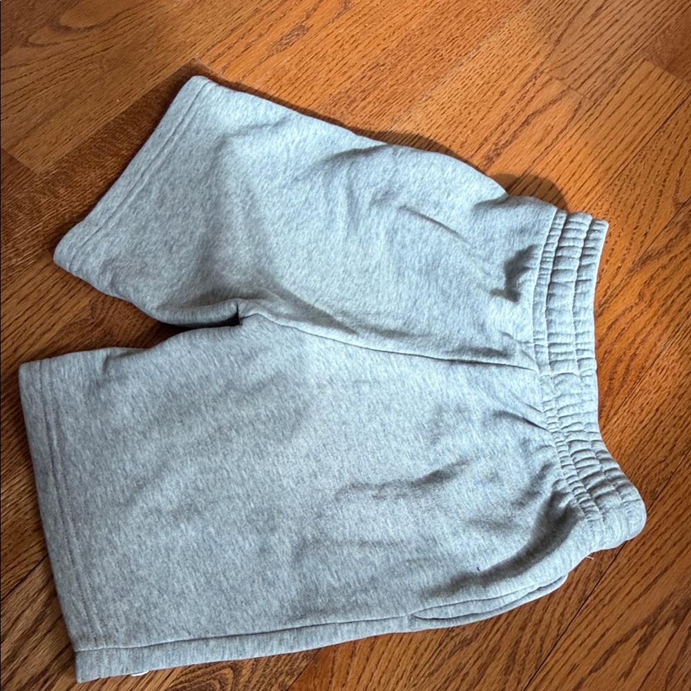 Lacoste sport boys Gray Shorts size 8 - Picture 4 of 5